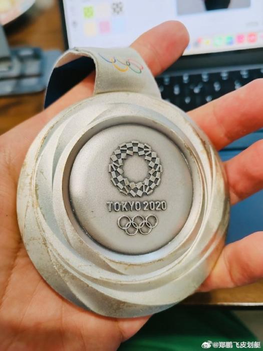 刚过去两年，东京奥运奖牌真的变成“废铁”了
