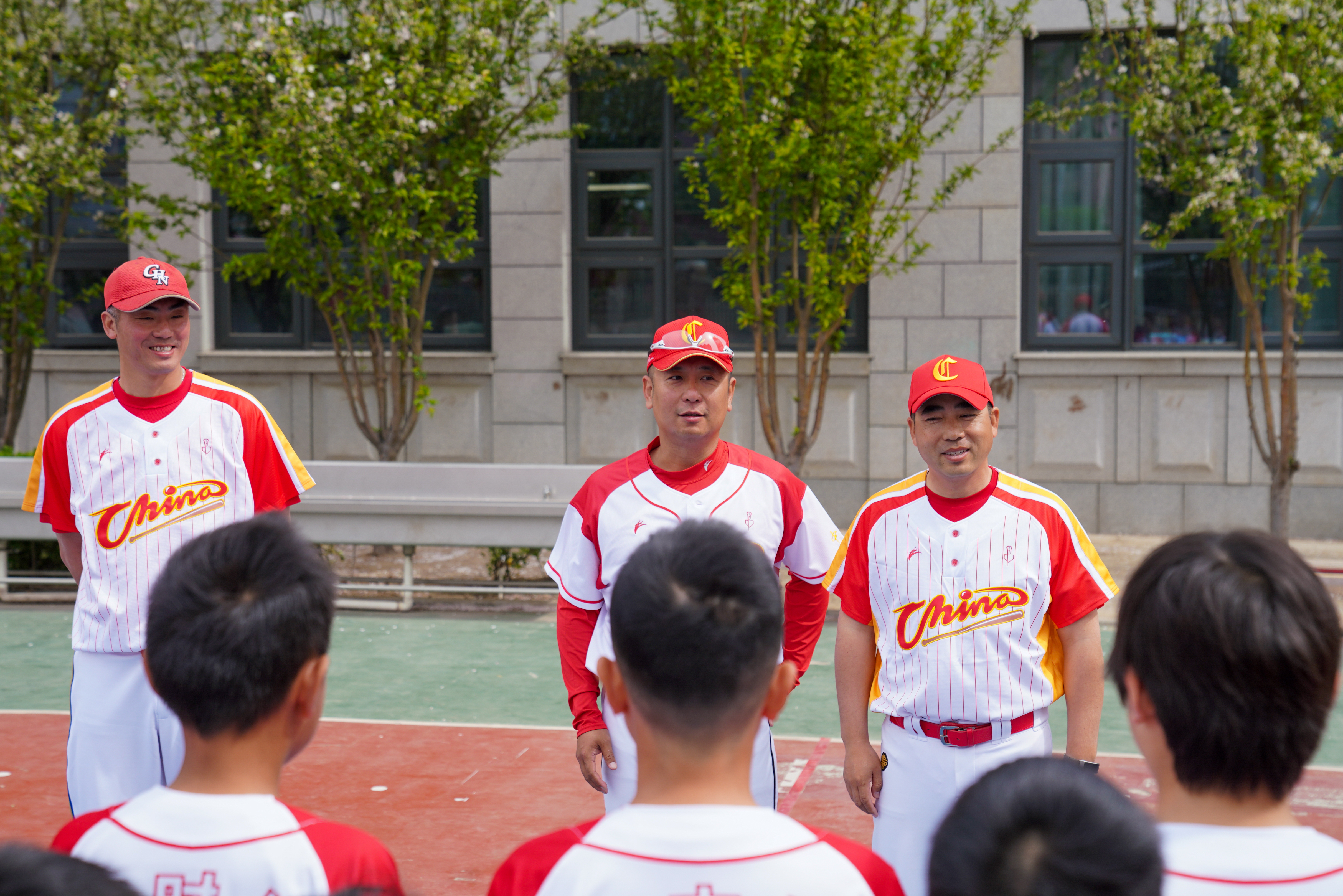 徐铮以“人生没有完美的全垒打”为信念，在挫