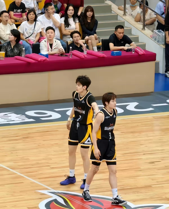 WCBA季后赛14决赛爆冷！江苏力克卫冕冠军，四川