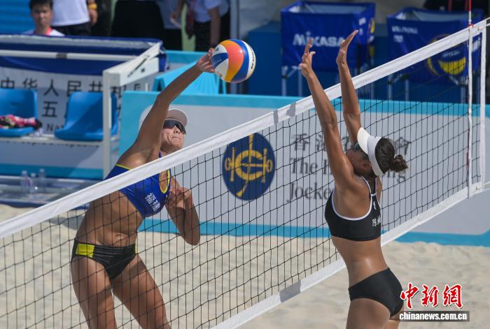 金色沙粒映照下的沙滩排球热潮：十五运会香港